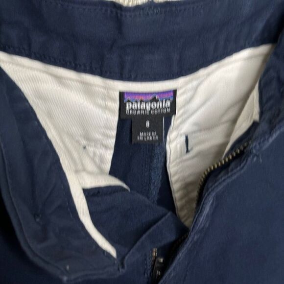 Patagonia Shorts 2.5” Womens size 8 - Picture 3 of 3